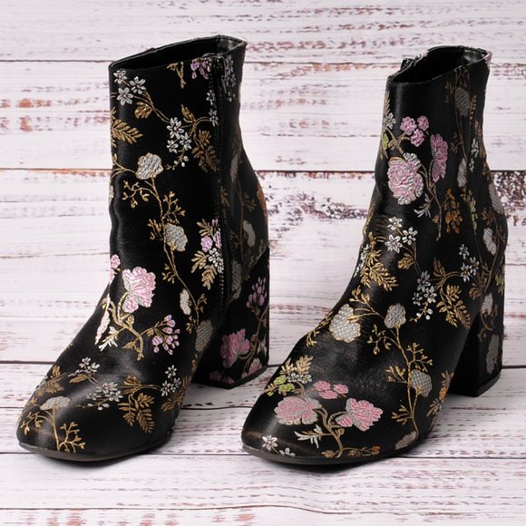 Bar III, Floral Bottie, with 3" heel, Size 11 - Picture 1 of 9
